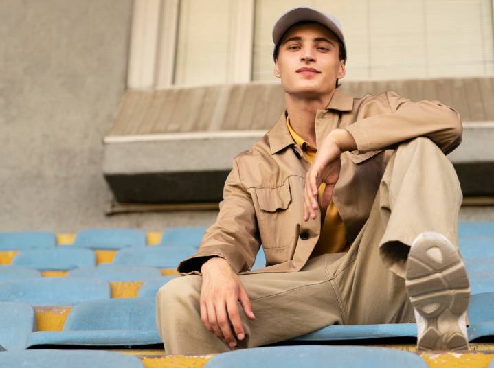 illustrasi pria workwear (freepik.com/freepik)