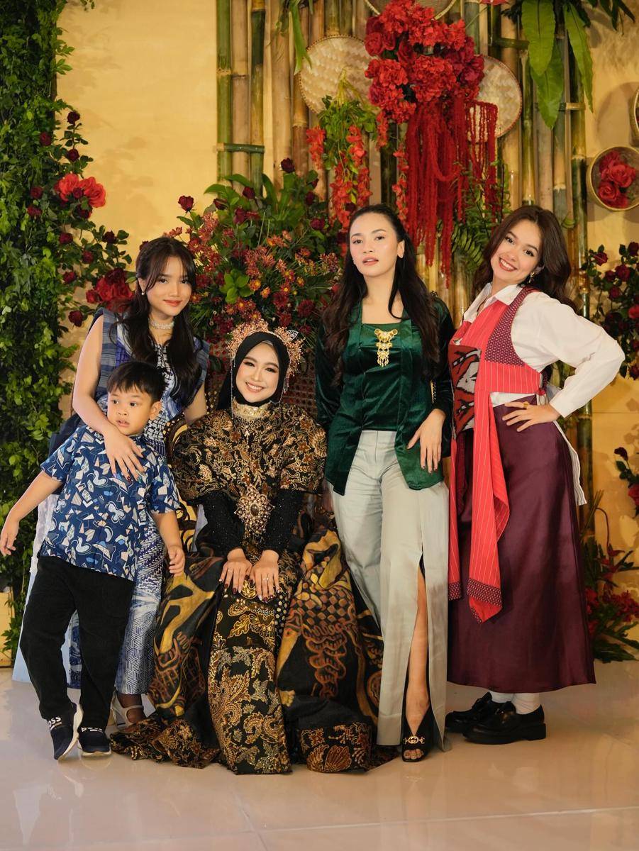 artis di ulang tahun Ria Ricis (Instagram.com/riaricis1795)