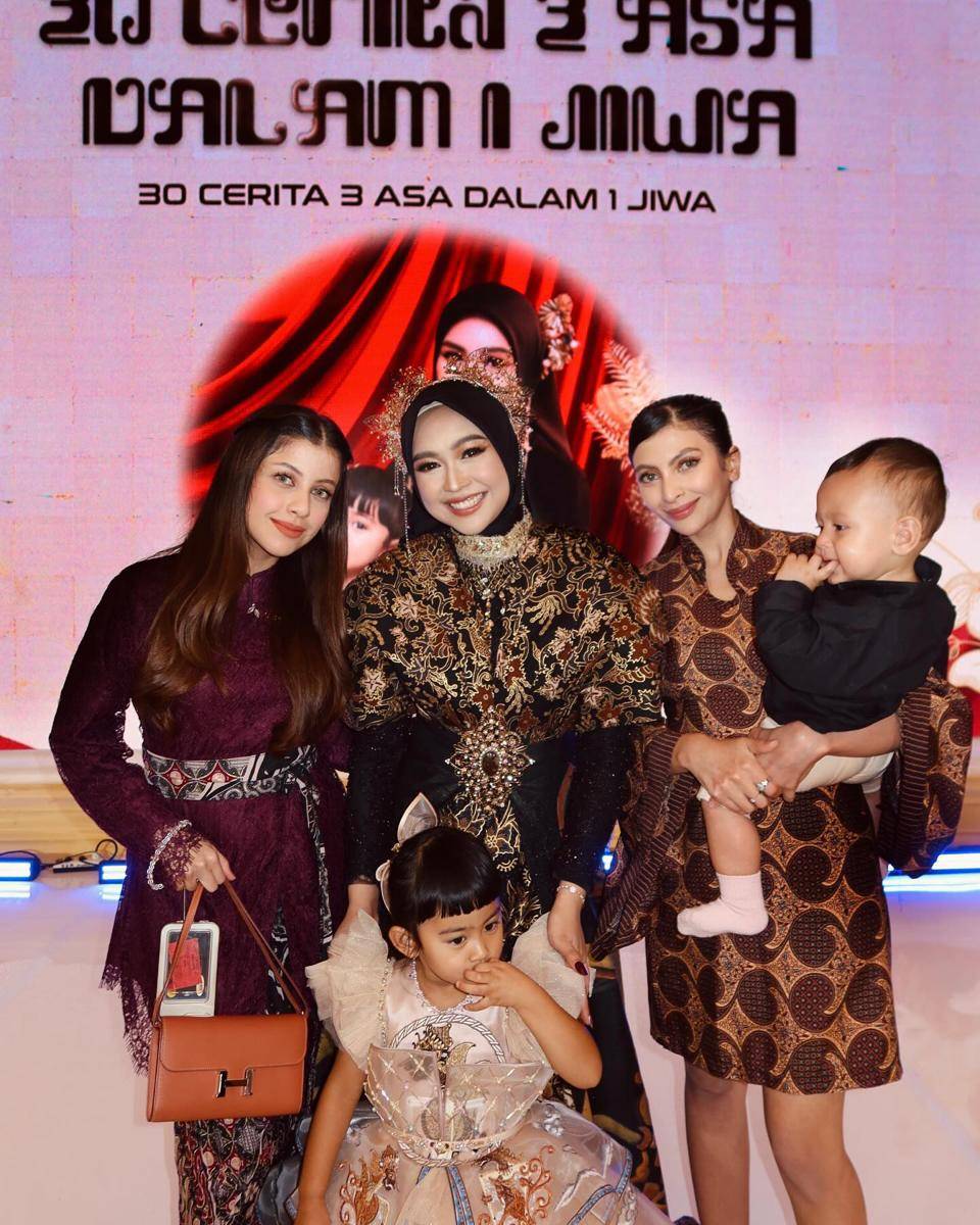 artis di ulang tahun Ria Ricis (Instagram.com/riaricis1795)