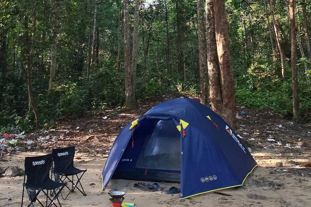 Potret camping di Telaga Bidadari Batam (instagram.com/camping.batam_)