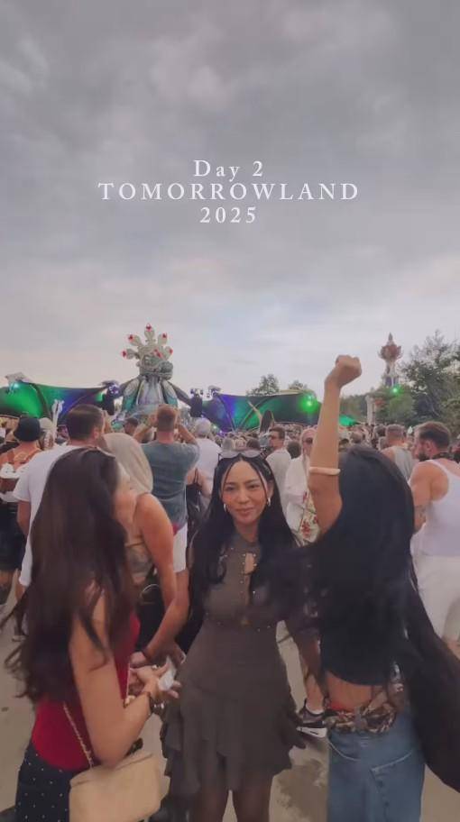Rachel Vennya Nonton Konser Tomorrowland (Instagram.com/rachelvennya)