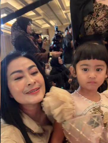 artis di ulang tahun Ria Ricis (Instagram.com/riaricis1795)