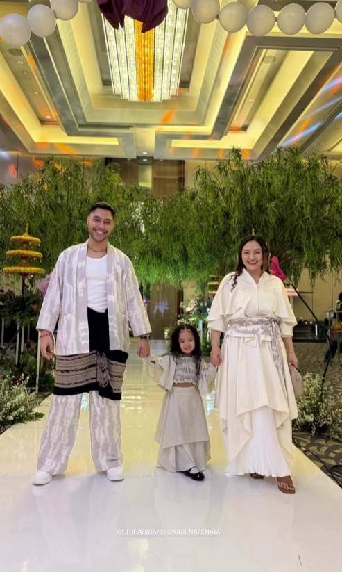artis di ulang tahun Ria Ricis (Instagram.com/riaricis1795)