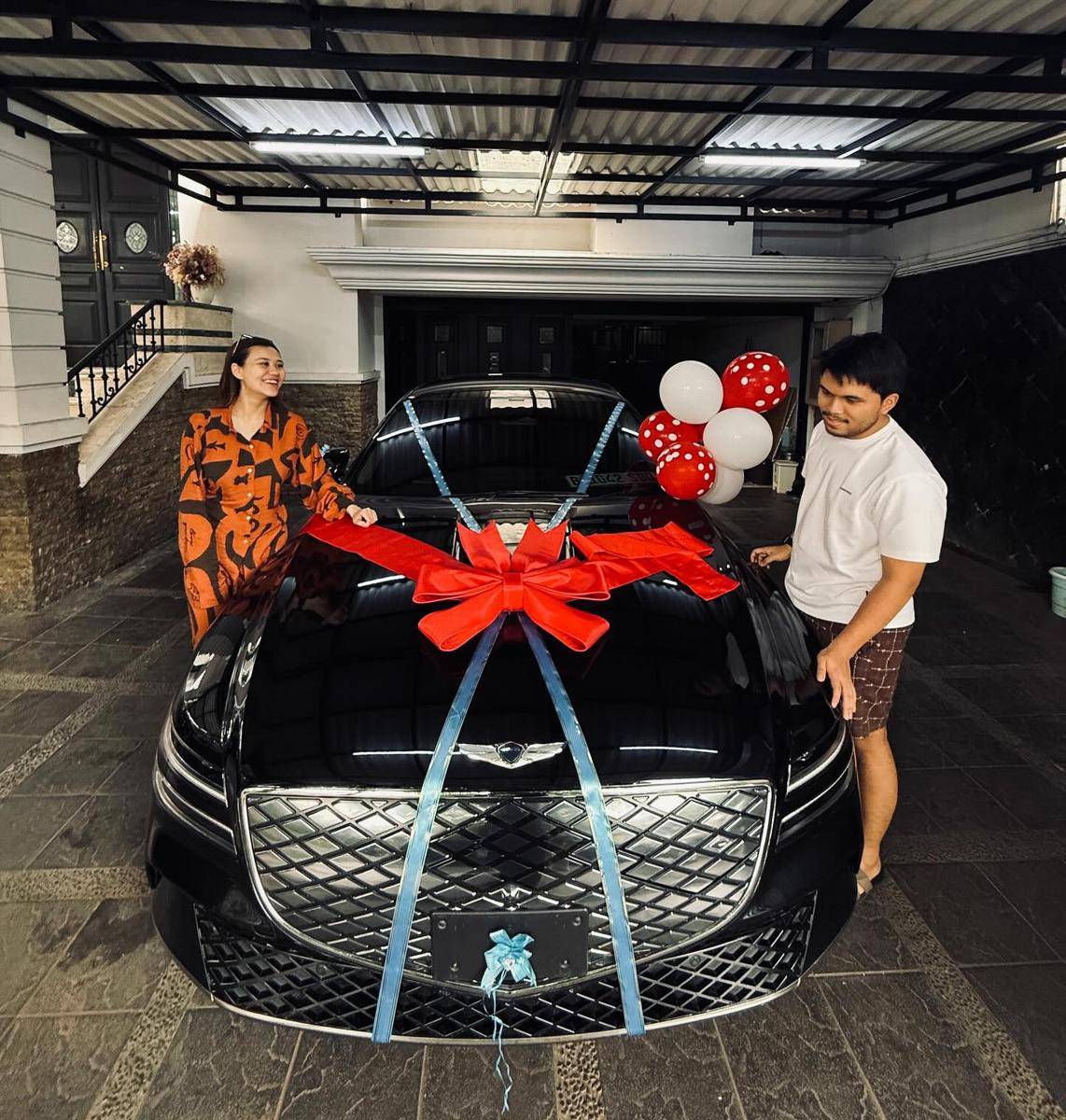 Aaliyah Dapat Kado Mobil Mewah (Instagram.com/thariqhalilintar)