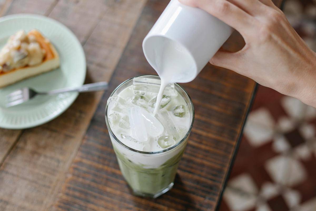 Potret Iced Matcha Milky (pexels.com/Charlotte May)