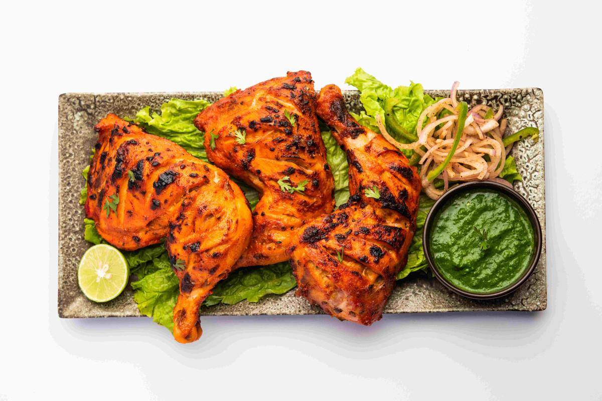 ilustrasi ayam tandoori (vecteezy.com/Subodh Sathe)