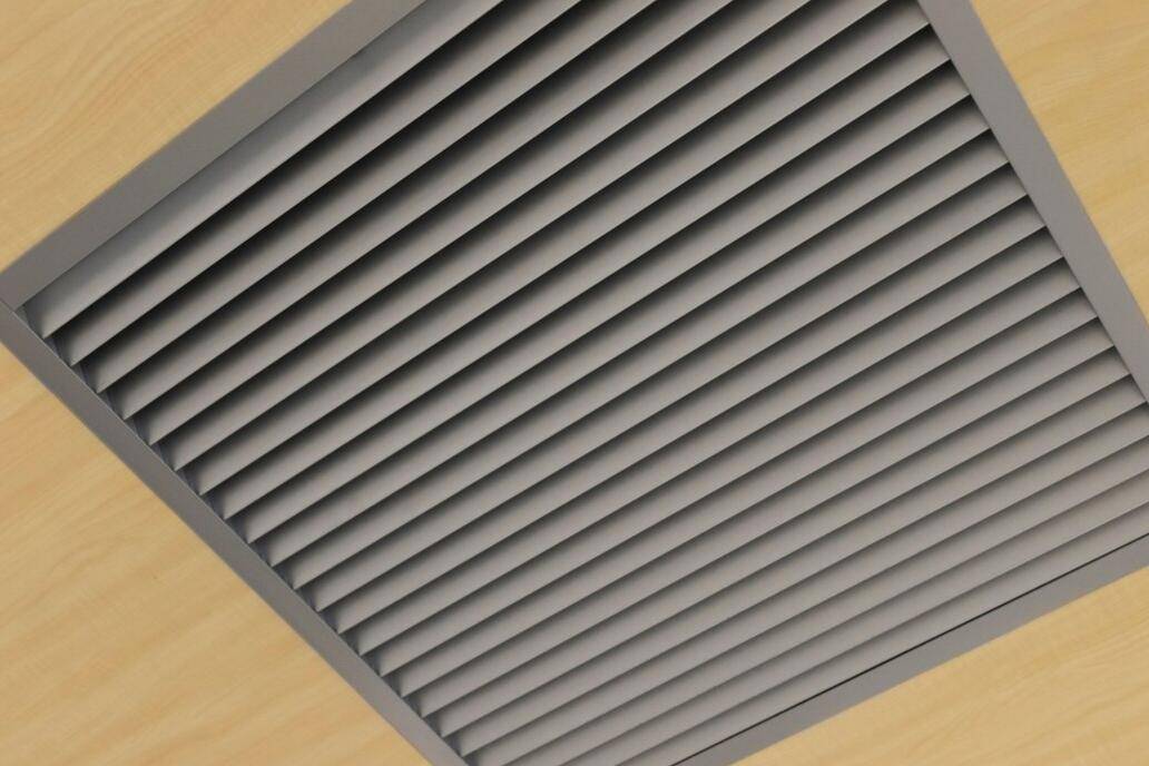 Exhaust Fan (freepik.com/freepik) 