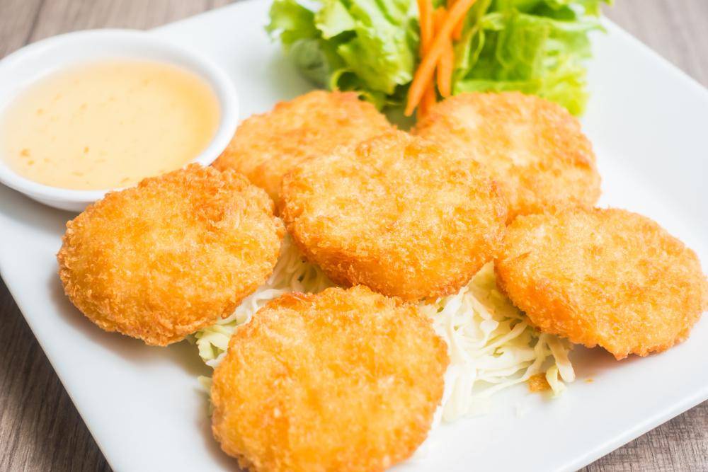 ilustrasi resep terong goreng permesan (freepik.com/mrsiraphol)