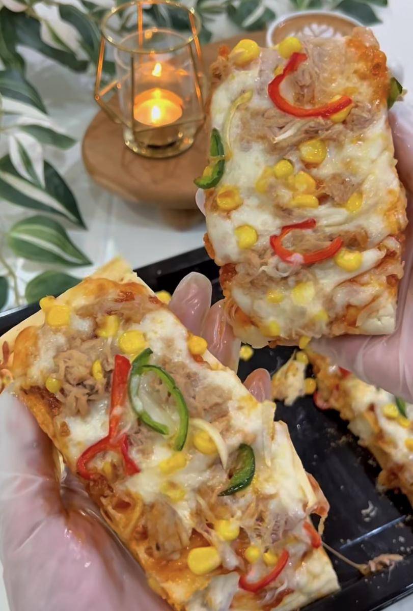 Long pizza (instagram.com/@meina83)