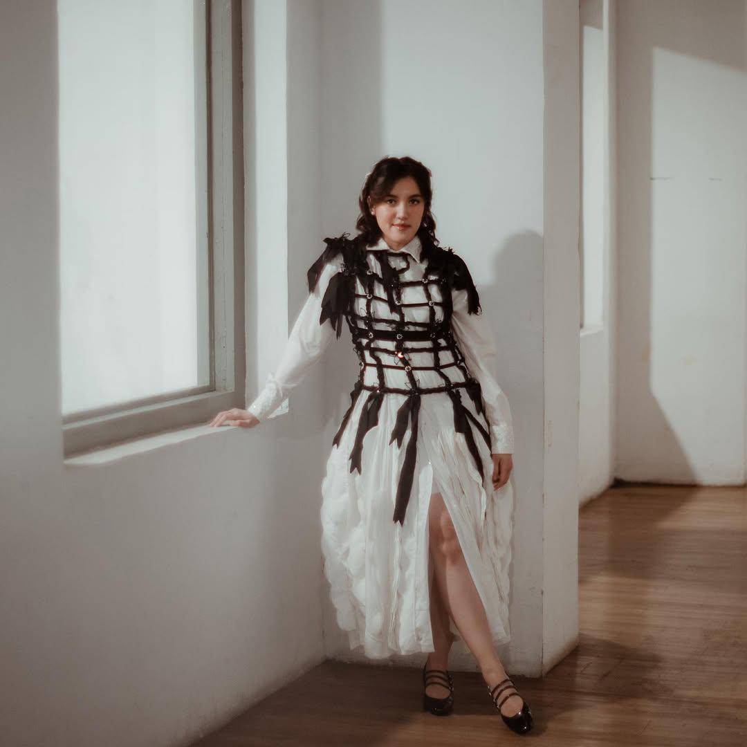 inspirasi OOTD coquette style ala Ify Alyssa (instagram.com/ifyalyssa)
