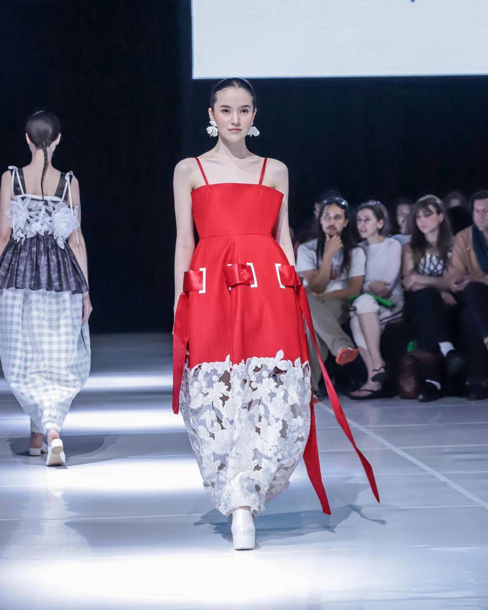 Koleksi REONVE di JF3 Fashion Festival 2025 (dok. ADE OYOT)