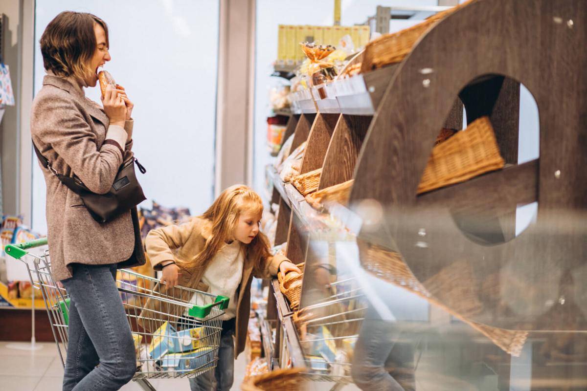 ilustrasi supermarket (freepik.com/senivpetro)
