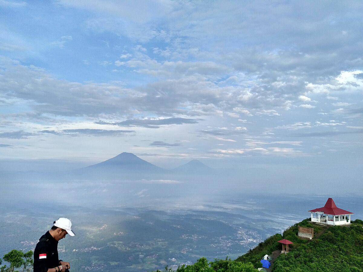 Gunung Andong, Magelang 