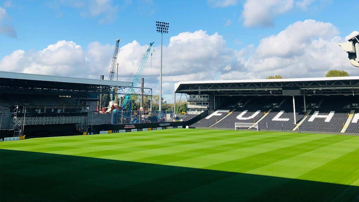 ilustrasi stadion Fulham (unsplash.com/Cristiano Pinto)