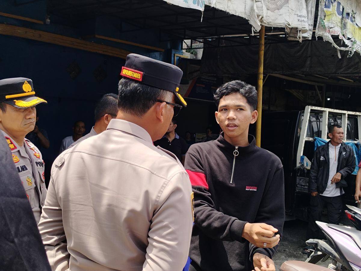 Gilang selaku pekerja warkop yang dibegal di jalan raya (IDN Times/Eko Agus Herianto)