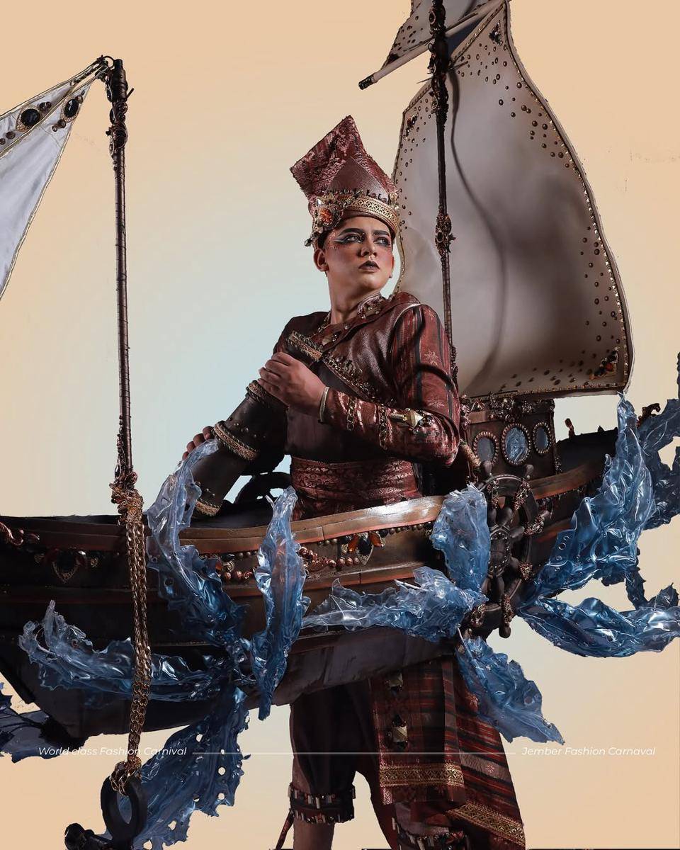 Jember Fashion Carnaval (instagram.com/jemberfashioncarnaval)