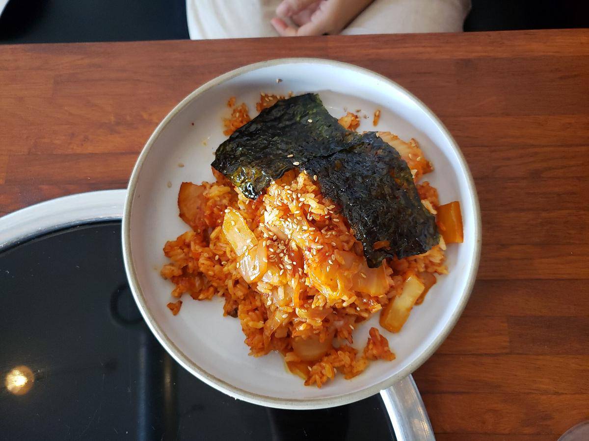 ilustrasi nasi goreng kimchi (commons.m.wikimedia.org/Andy Li)