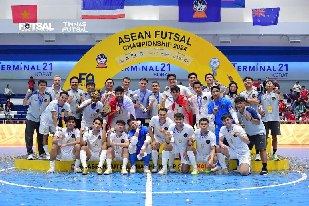 Timnas Futsal Putra Indonesia Menjadi Juara dan mengangkat piala ASEAN Futsal Championship 2024 (dok.Instagram.com/timnasfutsal)