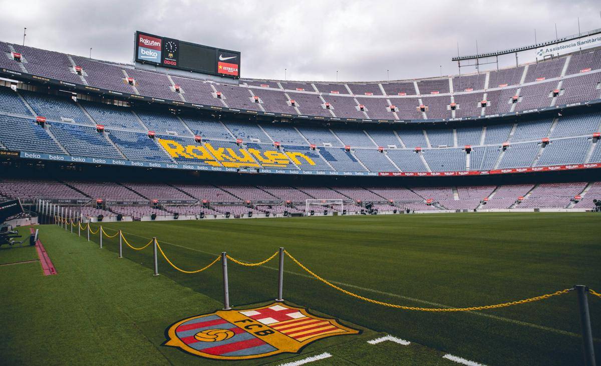 Potret Stadion Camp Nou (unplash.com/Patrick T'Kindt)