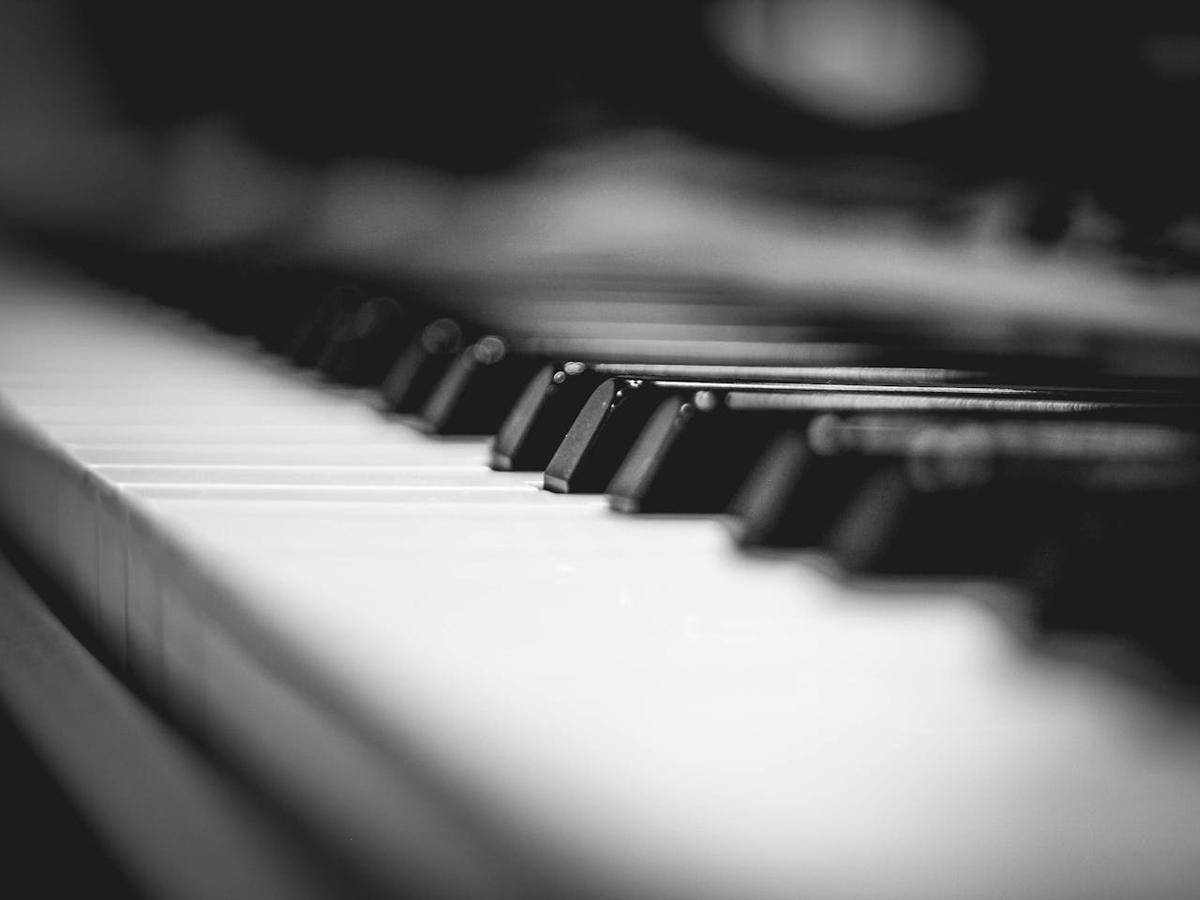 ilustrasi piano (pexels.com/Bryan Geraldo)