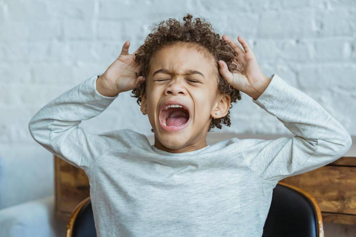 ilustrasi anak yang sedang tantrum (pexels.com/Keira Burton)