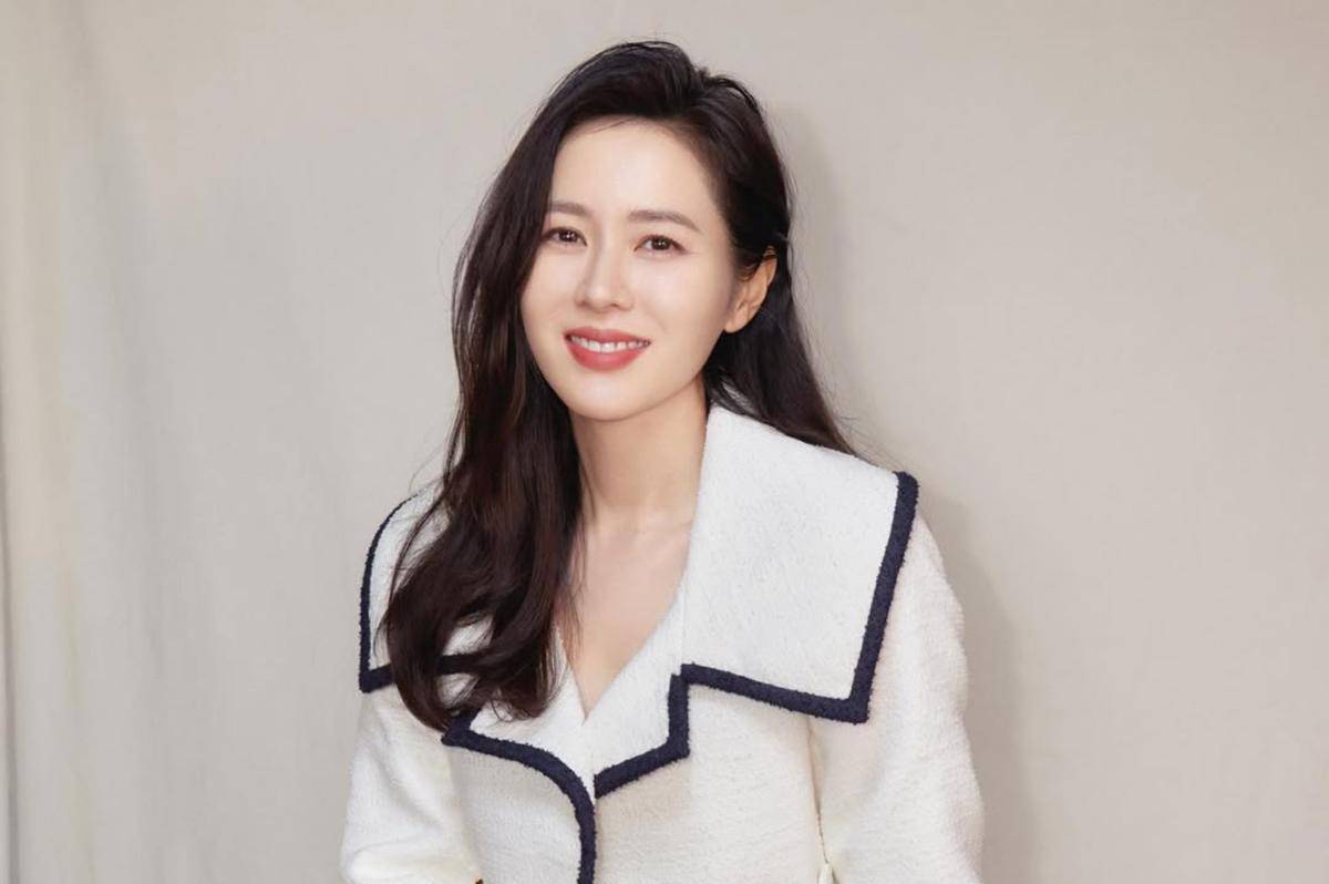 Potret Son Ye Jin (instagram.com/yejinhand)