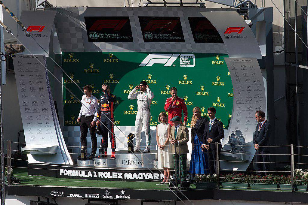 suasana podium Formula 1 GP Hungaria 2019 (commons.wikimedia.org/ Michał Obrochta)
