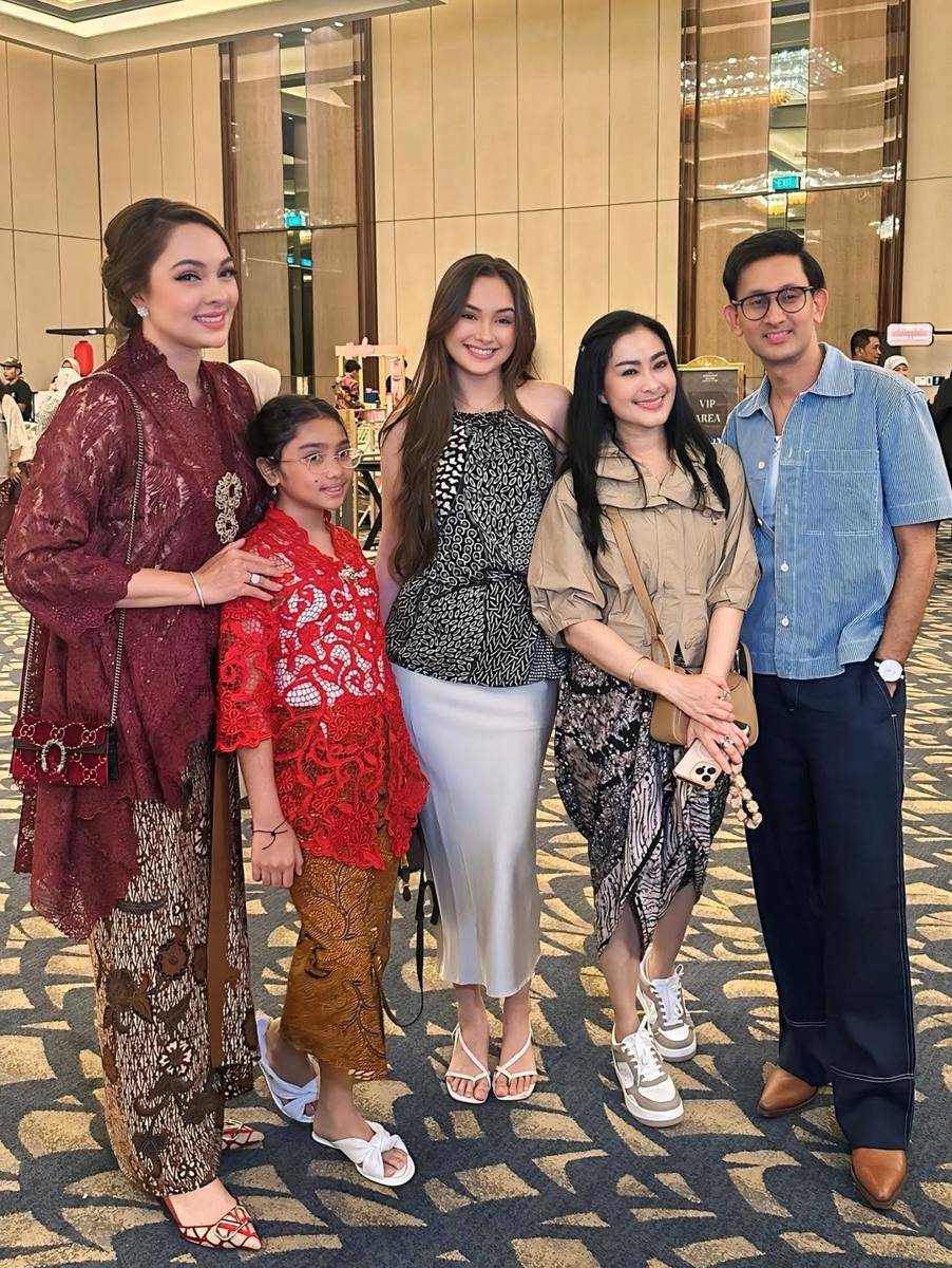 Happy Birthday @riaricis1795 & Moana 🥰🥳 semoga selalu diberikan kesehatan dan kebahagiaan lahi (2).jpg