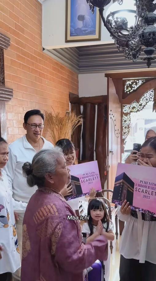 Caesar Hito Hadiahkan Umrah untuk ART-nya (Instagram.com/hitocaesar)