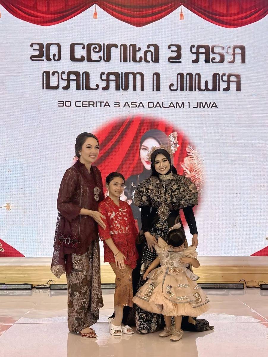 Happy Birthday @riaricis1795 & Moana 🥰🥳 semoga selalu diberikan kesehatan dan kebahagiaan lahi.jpg