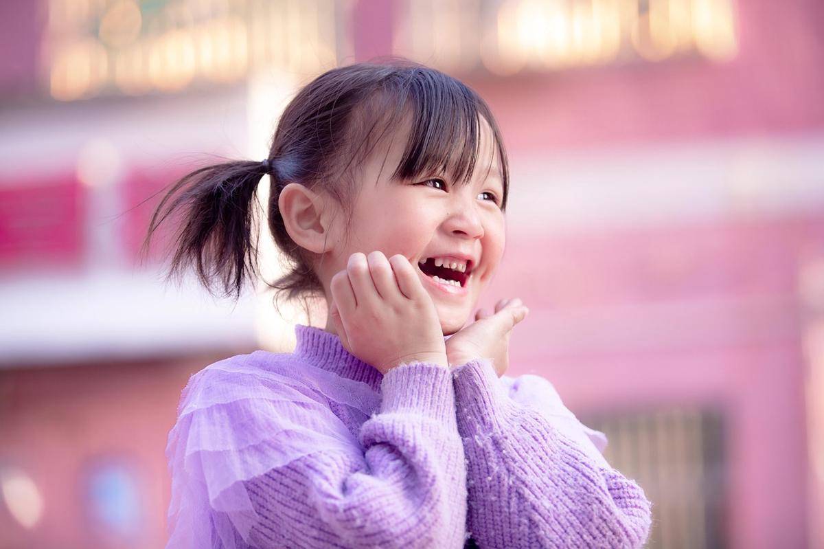 ilustrasi anak bahagia (pixabay.com/我见青山多妩媚)