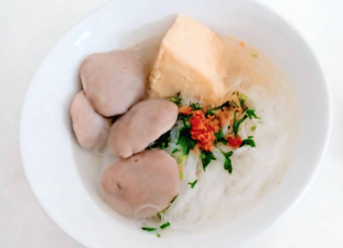 Akhiang Bakso Tahu Pontianak (google.com/maps/Ling Ling)