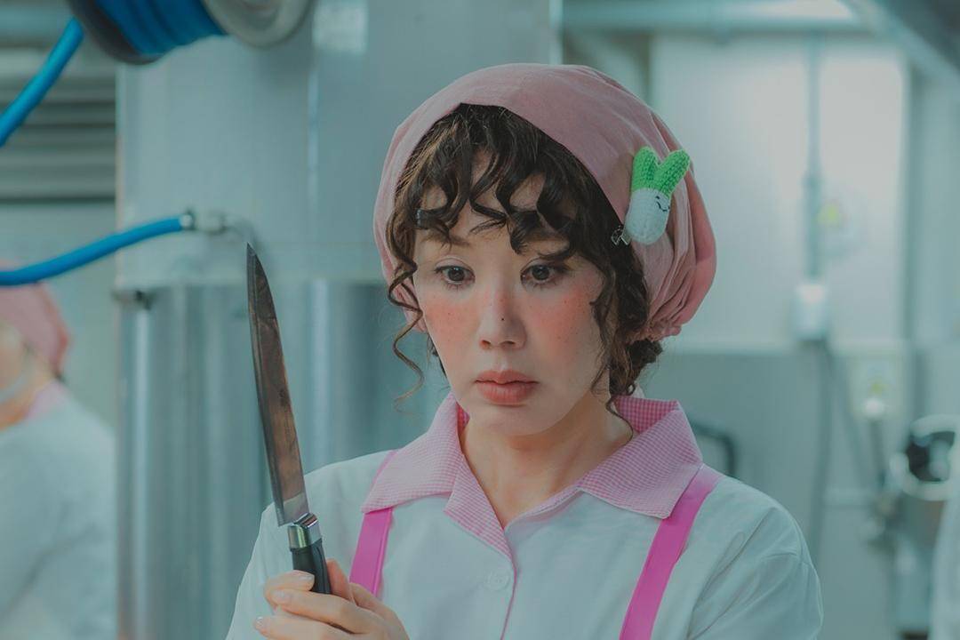 Still cut My Troublesome Star (Instagram.com/channel.ena.d) 