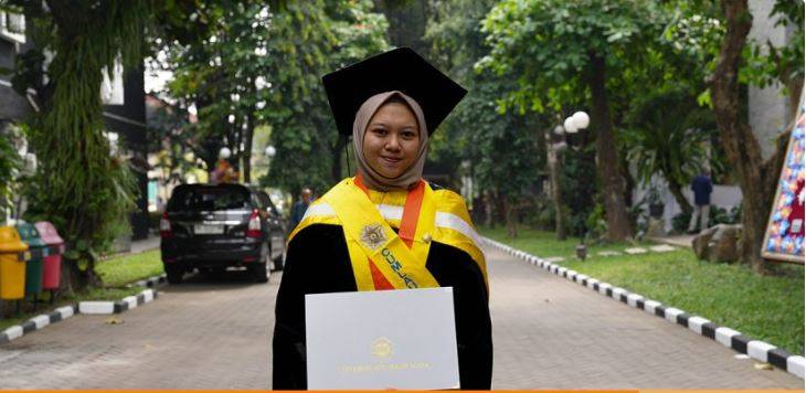 Apia Dewi Agustin (ugm.ac.id)