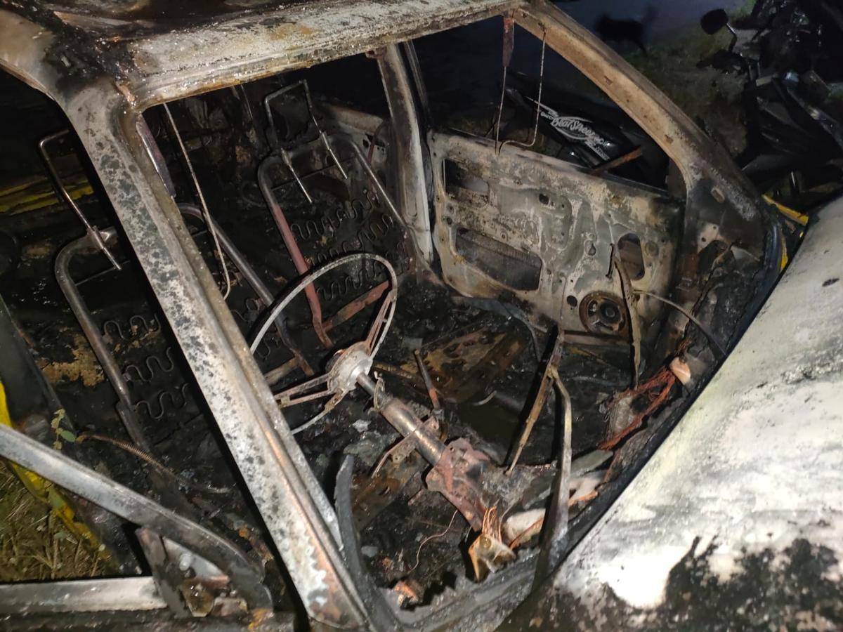 Satu unit mobil ludes terbakar di Jetis Bantul.(Dok.Polres Bantul)