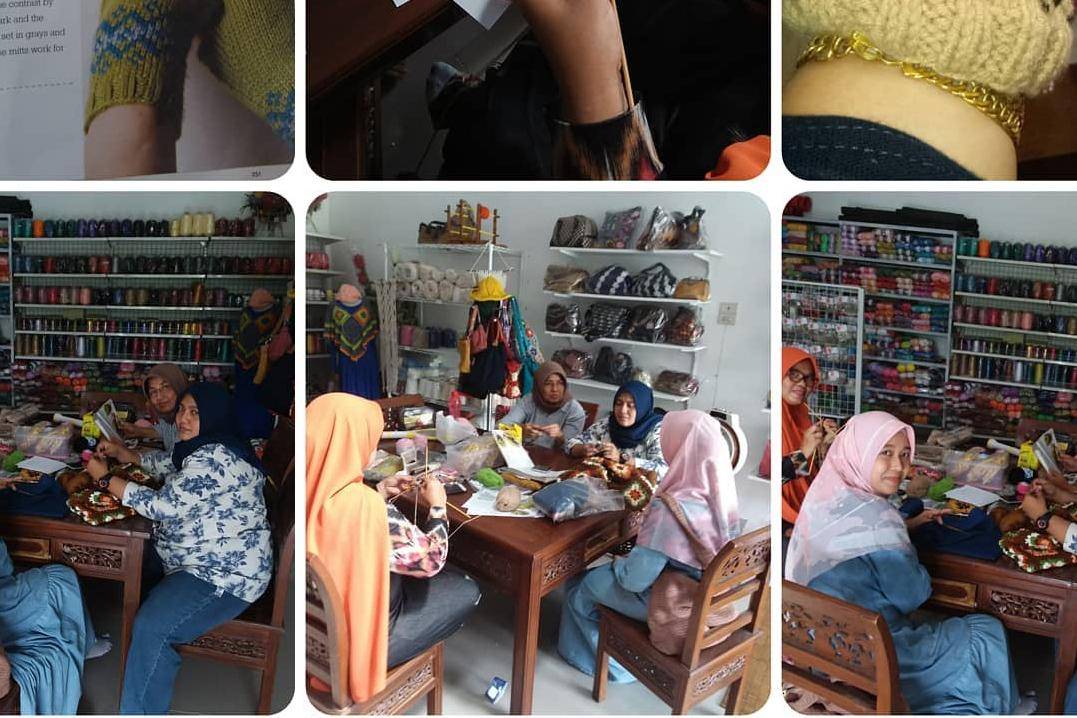 Ringroad Craft Medan yang rutin mengadakan workshop dasar merajut, menciptakan suasana belajar komunal dan interaktif (instagram.com/ringroadcraftmedan28)
