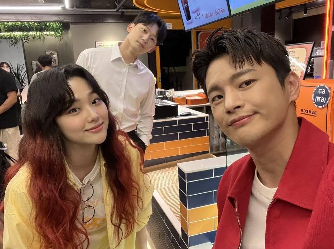 Kang Mi Na, Kwon Soo Hyun, dan Seo In Guk di drama Cafe Minamdang (instagram.com/seo_cccc)