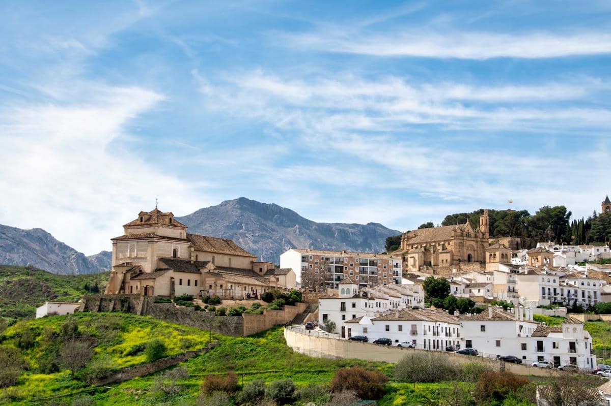 10 Pesona dan Keunikan Antequera, Dijuluki Heart of Andalusia!
