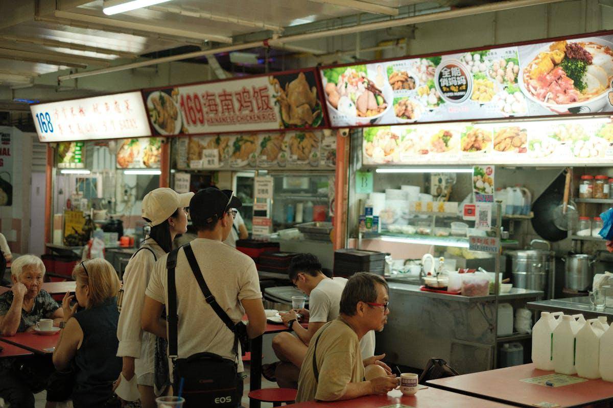 ilustrasi hawker centre di Ingapura (pexels.com/Namzy)