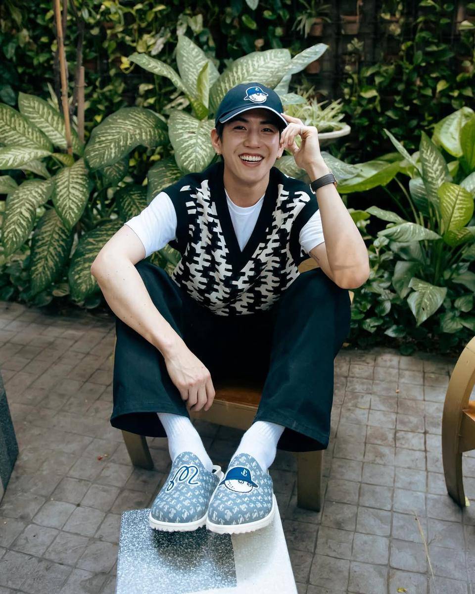 OOTD pakai topi baseball ala Sea Tawinan (Instagram.com/sea_tawinan)