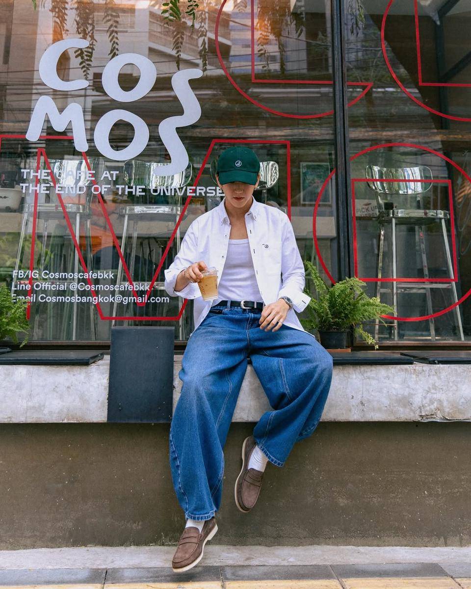 OOTD pakai topi baseball ala Sea Tawinan (instagram.com/sea_tawinan)