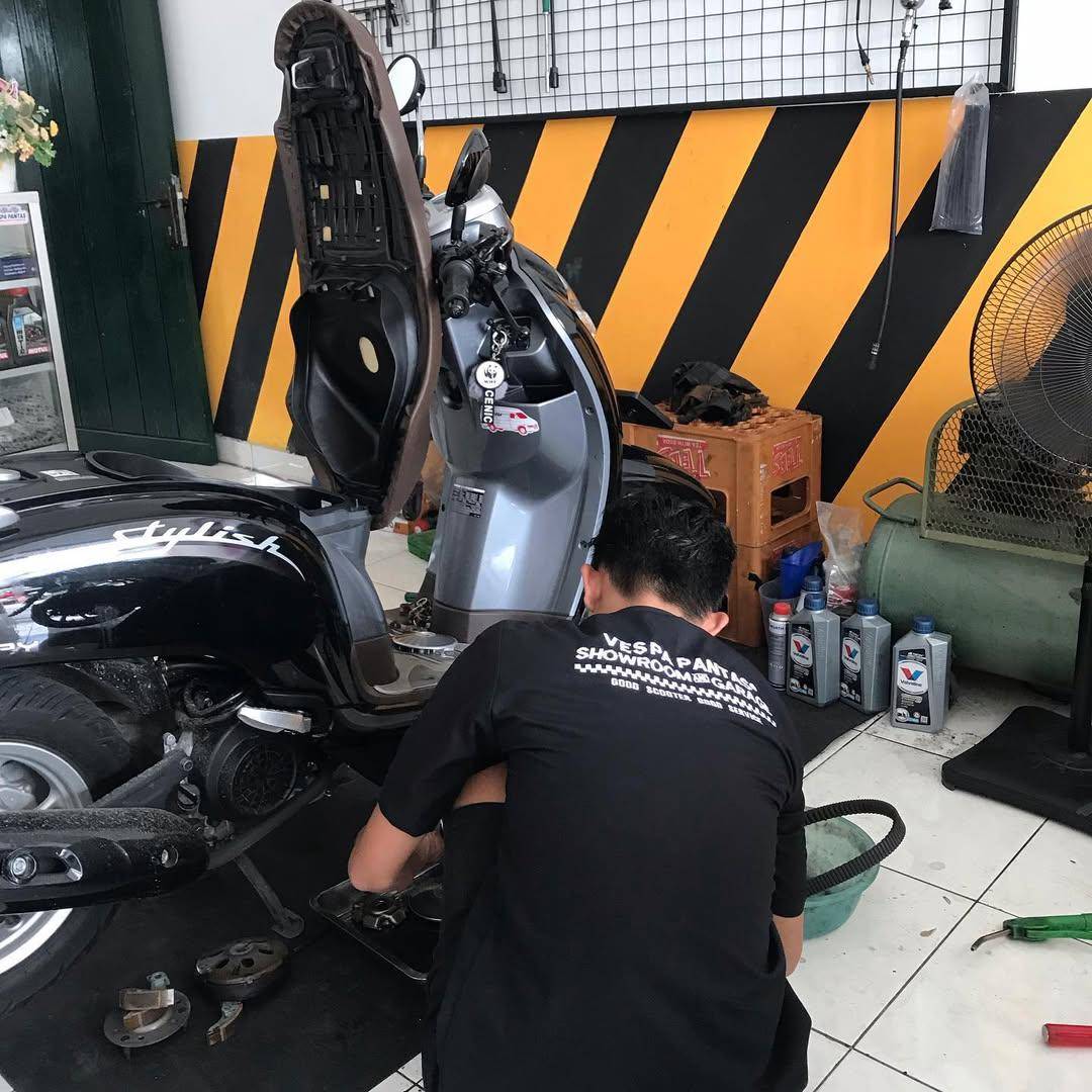 Bengkel Vespa Matic Jogja (instagram.com/pantasgarage)