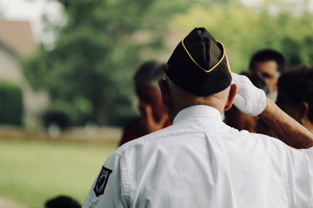 ilustrasi veteran (unsplash.com/sydney Rae)