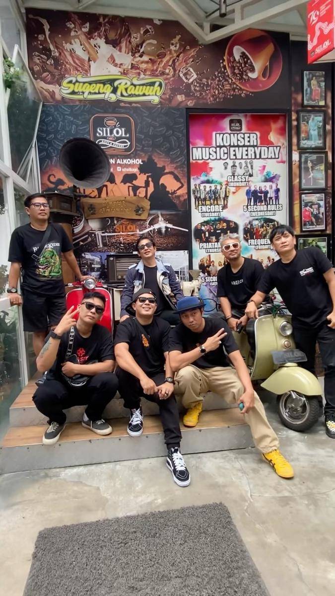 Tipe-X (instagram.com/tipexofficial)