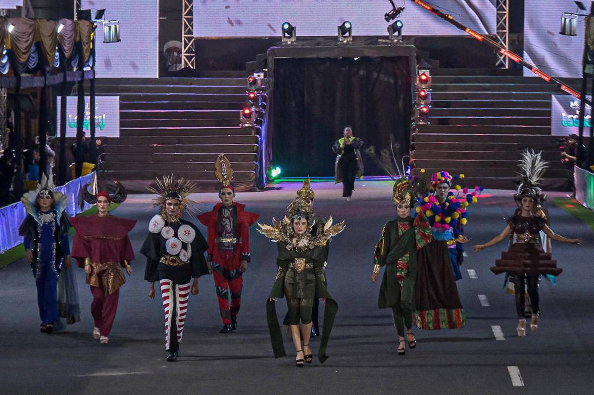 Potret acara Jember Fashion Carnaval di Jember, Jawa Timur (Dok. Kementerian Pariwisata RI)