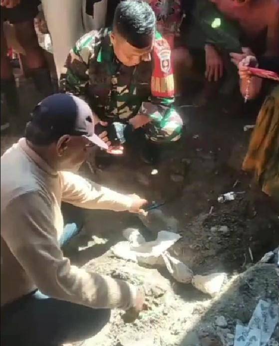Tangkapan layar video warga di Makassar temukan tulang belulang terbungkus kain putih/Istimewa