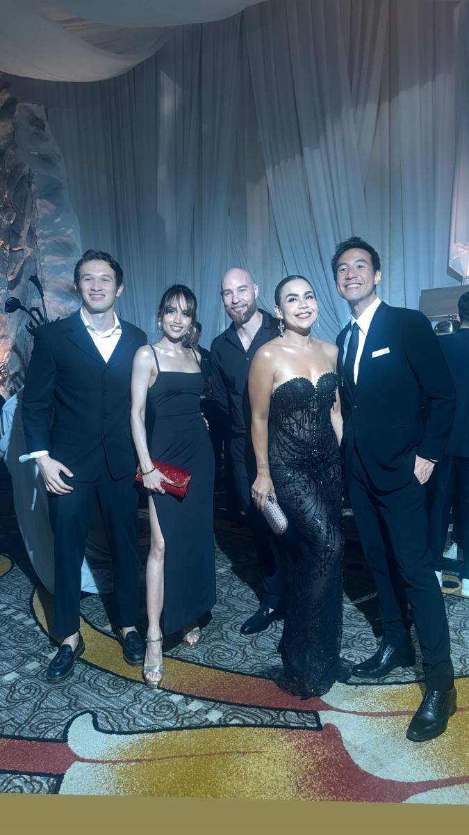 artis di resepsi Luna Maya di Jakarta (instagram.com/melaney.ricardo)
