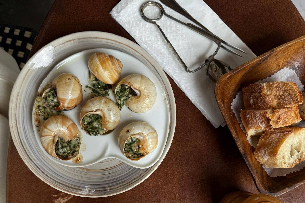 ilustrasi escargot (pexels.com/Eugenia Remark) 