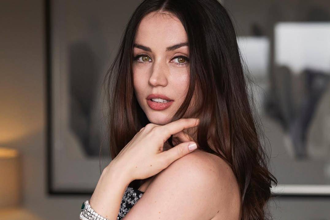 Ana de Armas (Instagram.com/ana_d_armas) 