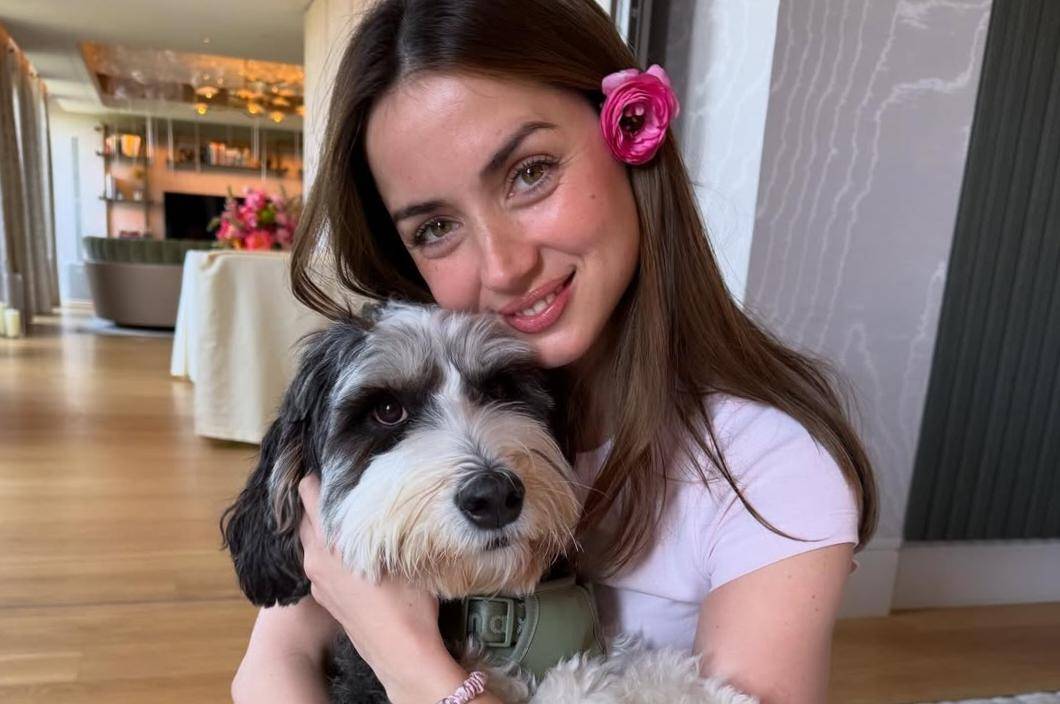 Ana de Armas (Instagram.com/ana_d_armas)